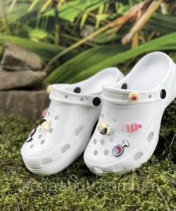 Крокси жіночі білі Luck Line + Джібітси 3 шт , кроксы белые женские